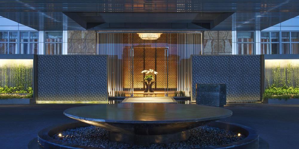 Keraton At The Plaza, A Luxury Collection Hotel, Jakarta Exterior photo